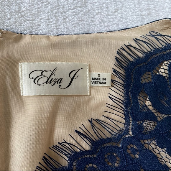 Eliza J Lace & Faille Lace A-Line Party Faux Wrap Dress Size 2 - Picture 5 of 7